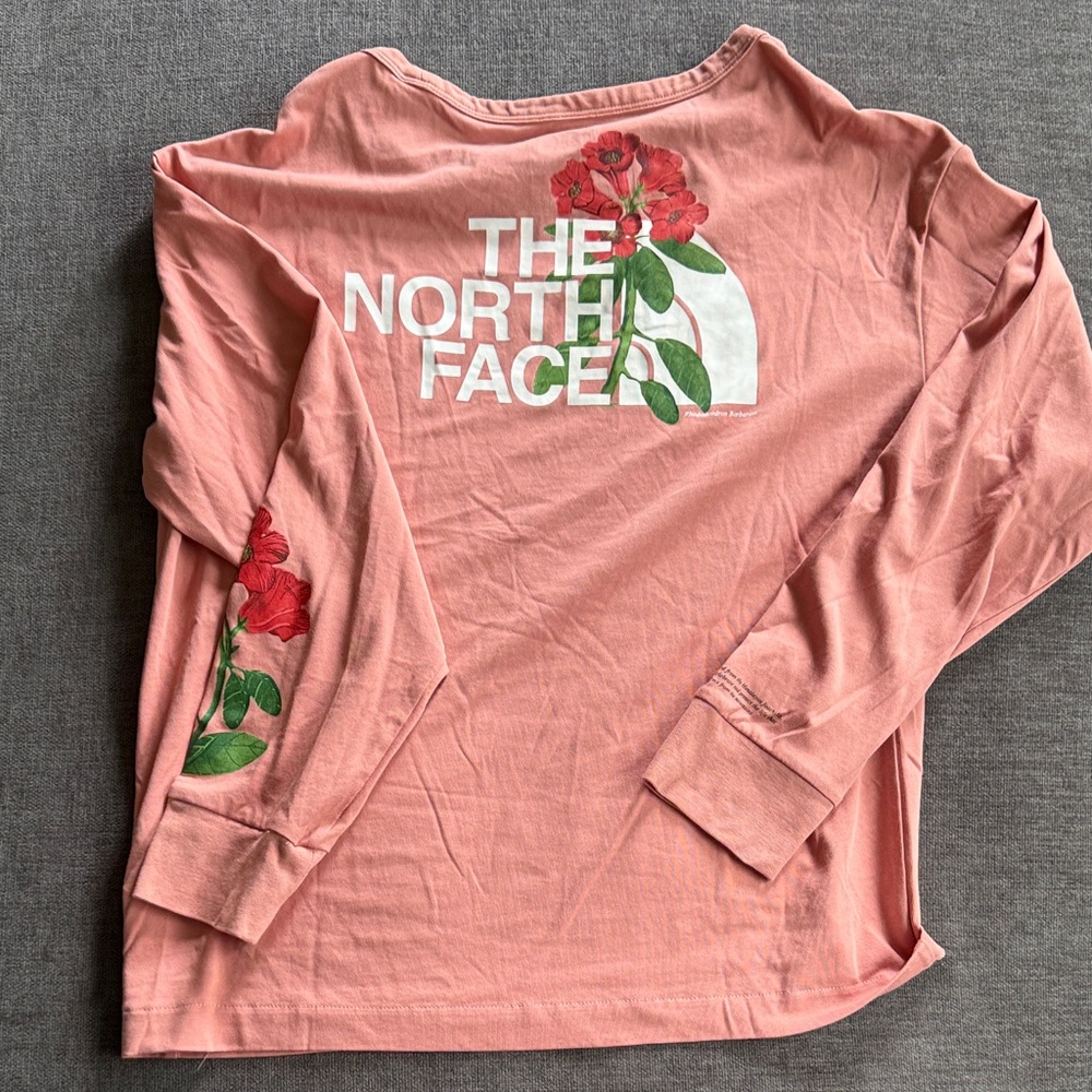 The North Face Women's Pink Floral LS shirt